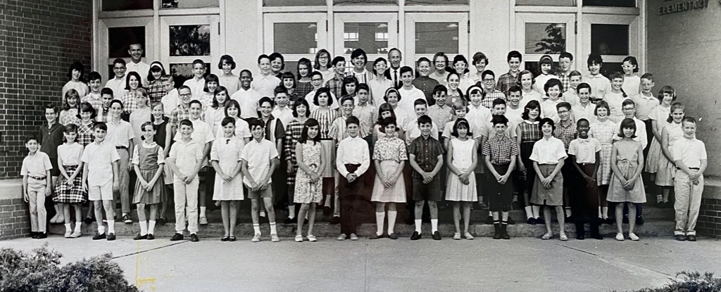 Blackberry Lane 6th Grade Class 1965; Submitted by Debbie Dalin Guyer
